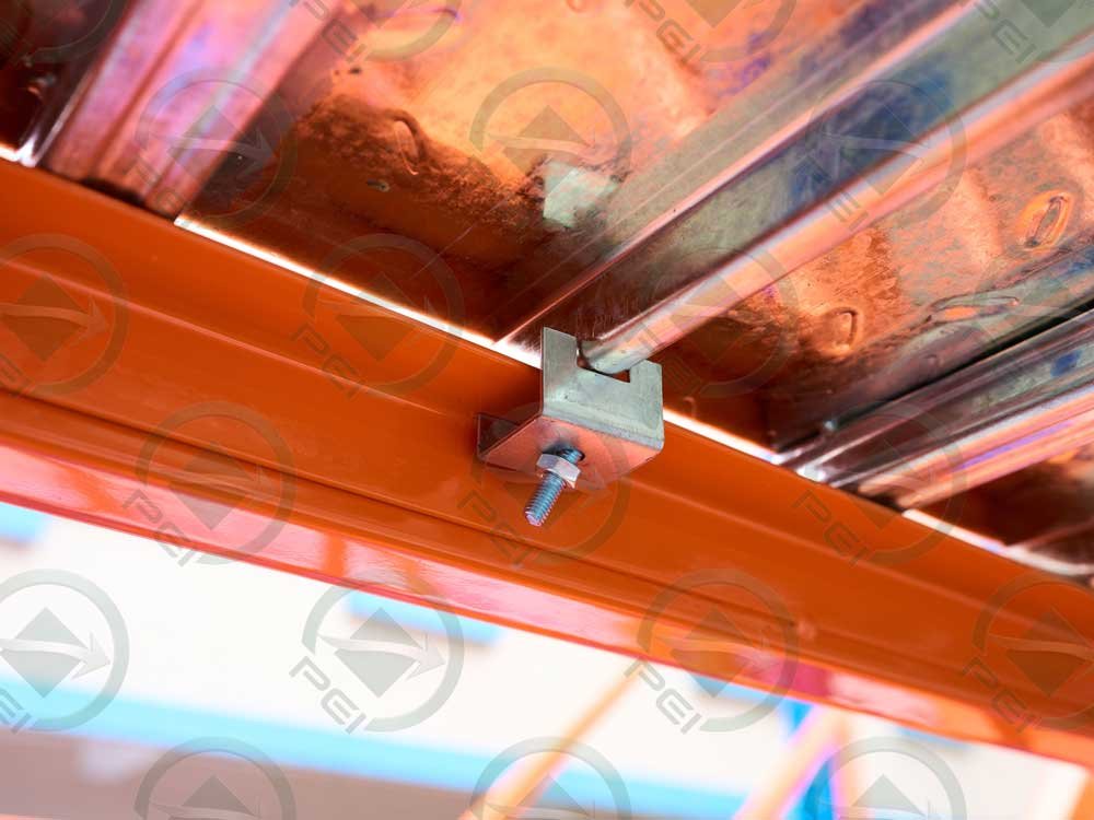 Detalle de rack mezzanine