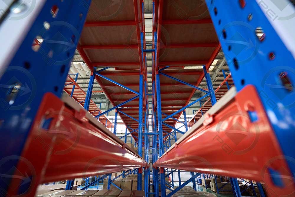Detalle de rack para pallets