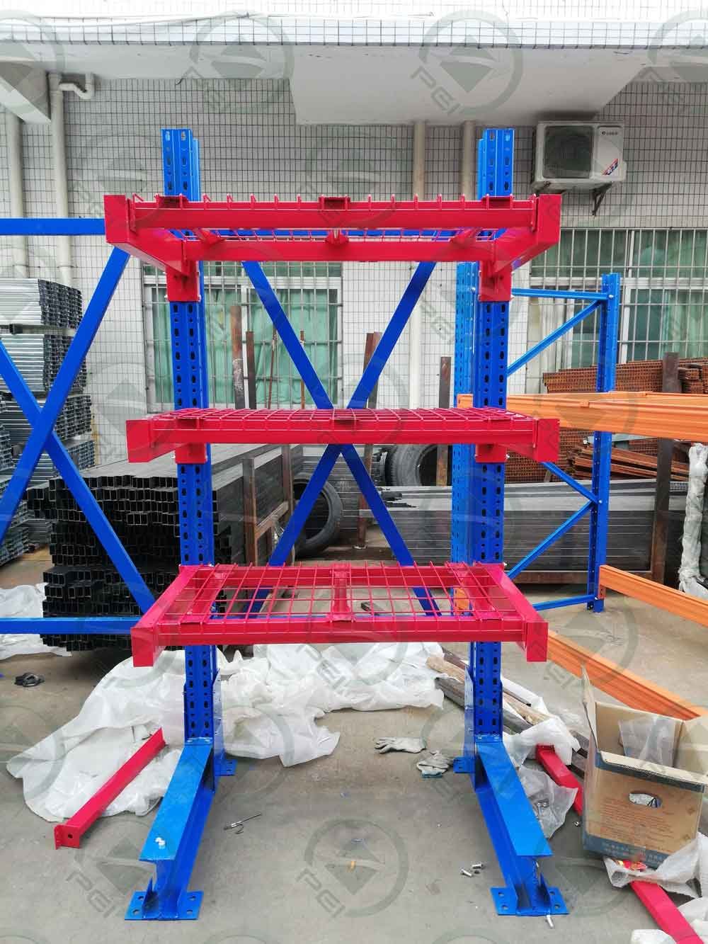 Imagen de detalle de estantería cantilever ligera